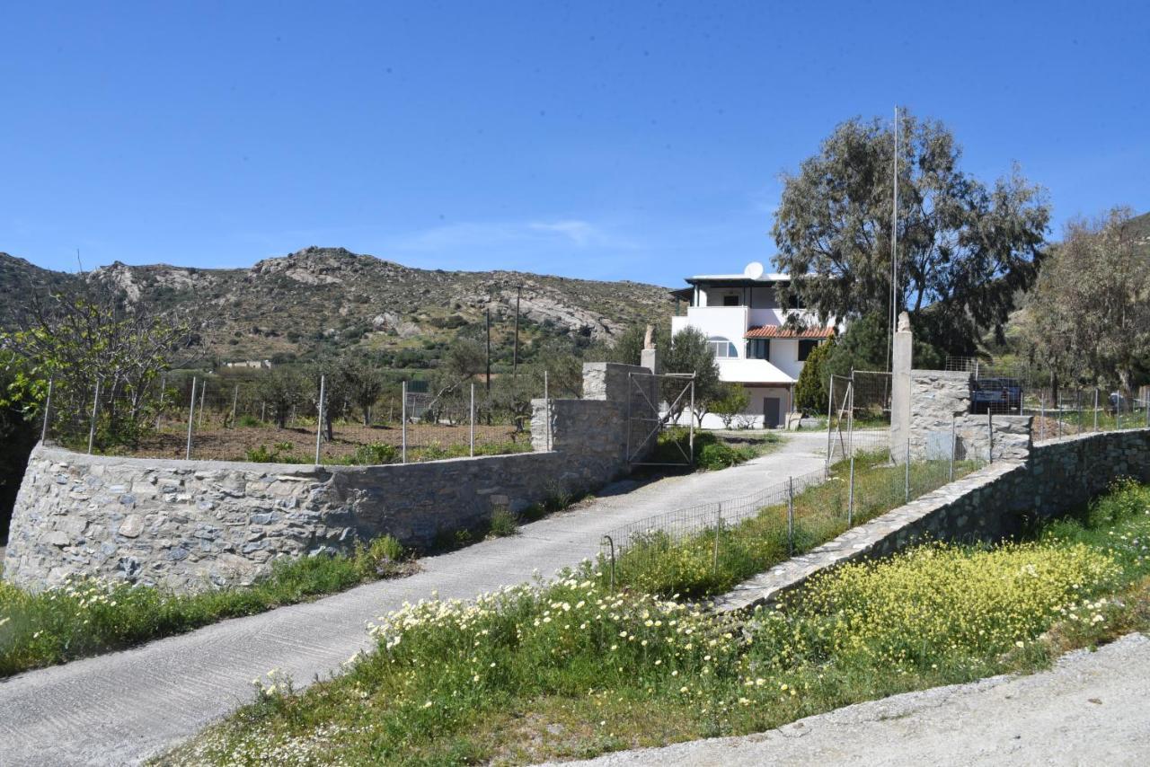 Bernie House Apartment Melanes Exterior photo